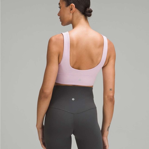 Lululemon Align V-Neck Bra
*Light Support, A/B Cup
Pink Peony - Picture 2 of 10